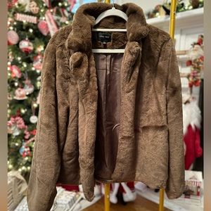 Love Tree Faux Fur Jacket - Brown. Gorgeous and gently used!! 🧥🎉🎊
